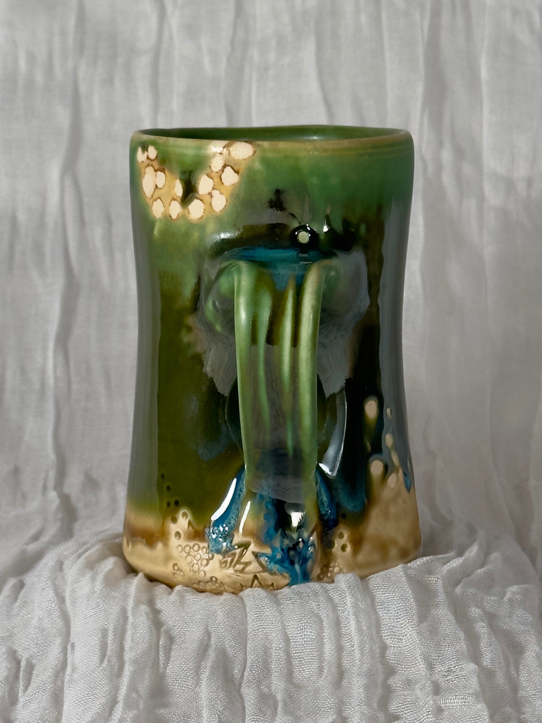 Handmade Mug 24 oz- Emerald Amber #1 w/18kt gold luster - Jordan King Clay